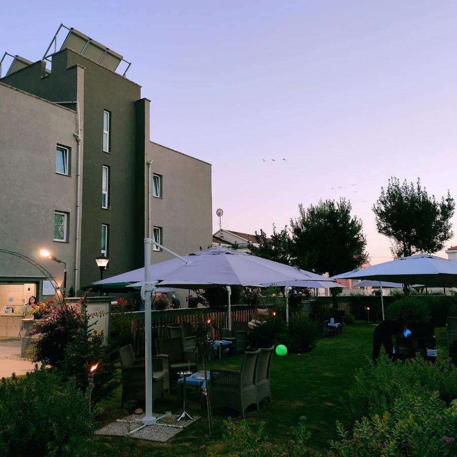 Hotel Calypso Pontecagnano Faiano Exterior foto